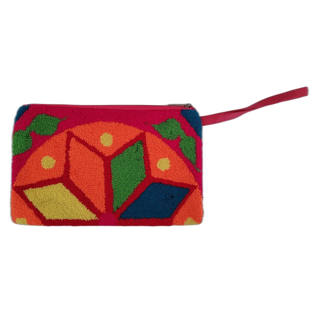 NWT‎ Wuitusu Kaisley Handmade Wayuu Punch-needle Clutch